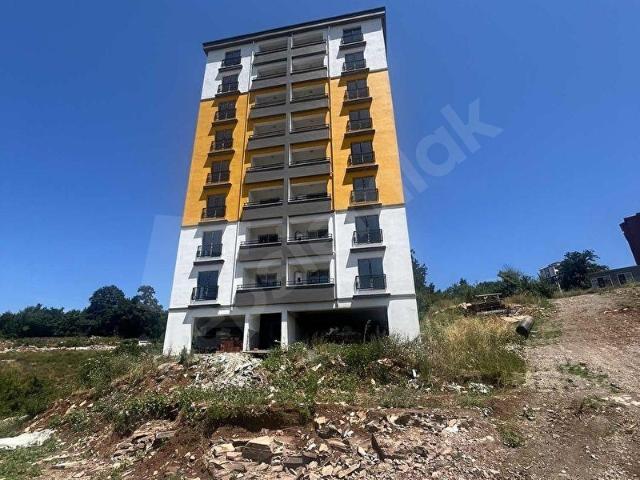 DEVLET HASTANESİ ACİL KARŞISINDA SATILIK 1+1 ARAKAT SIFIR DAİRE