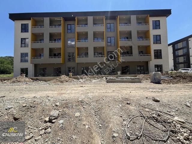 Devlet Hastanesi,emniyet Müdürlüğü Yakını Satılık 2+0