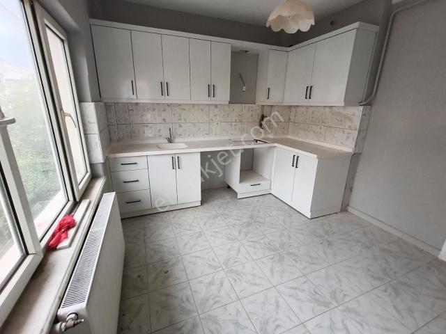 Devlet Hastanesi Yakını Satılık Tadilatlı 3+1 Daire