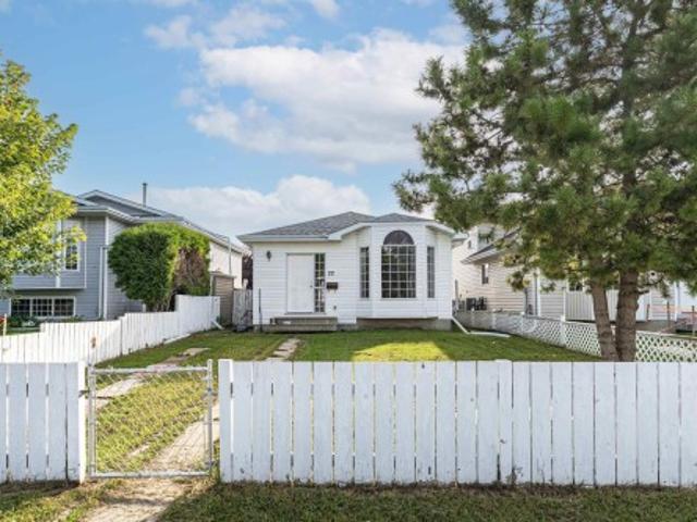 Devon, AB, T9G 1V9 house for sale | Listing ID E4508 | Royal LePage