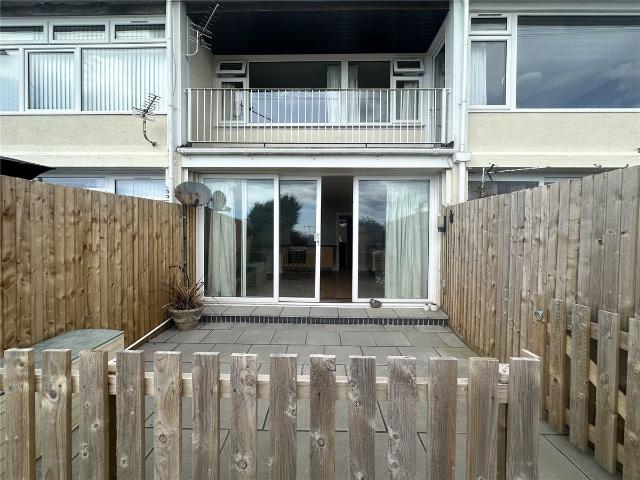 Devon Court, Freshwater East, Pembroke SA71, 2 bed flat to rent, £675 pcm | PrimeLocation