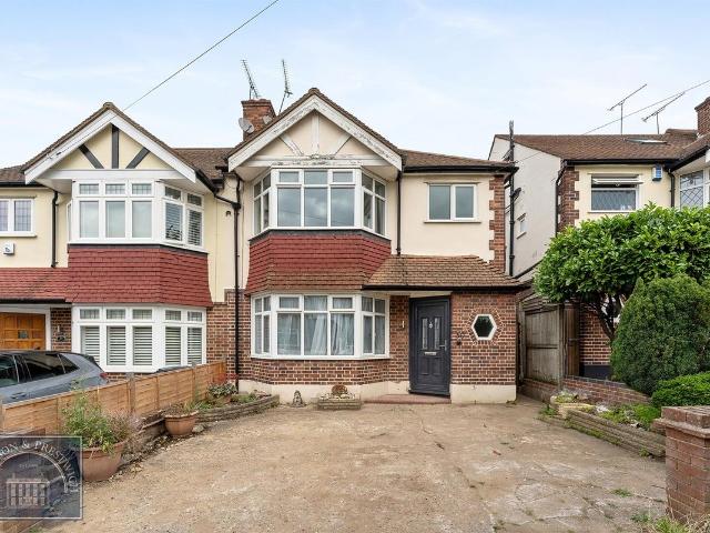 Devon Close, Buckhurst Hill