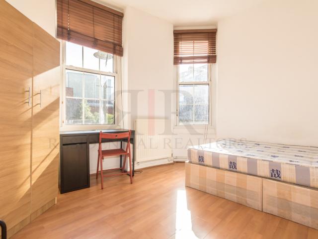 Devon Mansions, London, SE1