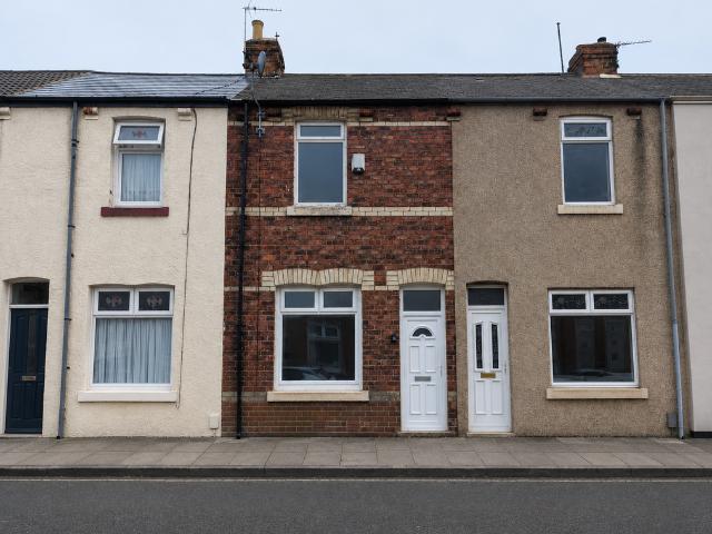 Devon Street, Hartlepool TS25 2 bed terraced house to rent £475 pcm £110 pw