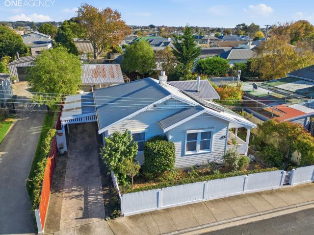 Devonport 48 MacFie Street