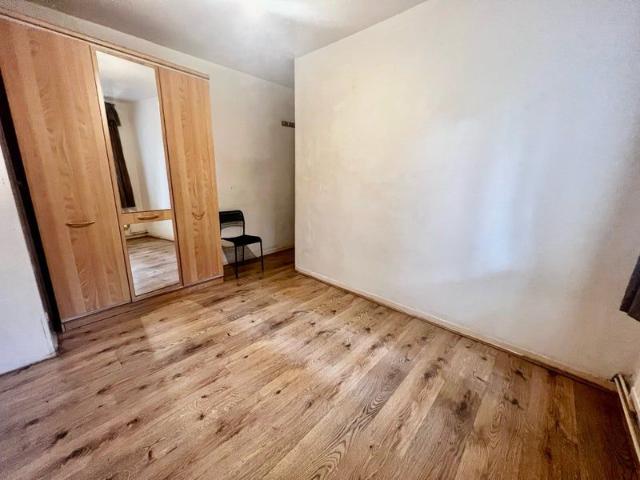 Devons Road, London E3, 3 bed flat to rent, £2,999 pcm | PrimeLocation
