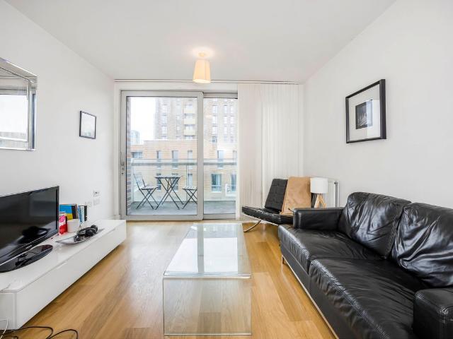 Devons Road, London E3, 1 bed flat to rent, £1,750 pcm | PrimeLocation