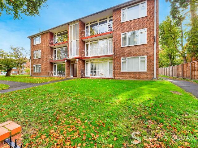 Devonshire Avenue, Devonshire House Devonshire Avenue SM2, 2 bed flat to rent, £1,800 pcm | PrimeLocation