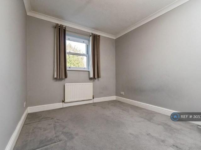 Devonshire Avenue, Sutton, SM2 2 bed flat to rent £1,750 pcm £404 pw