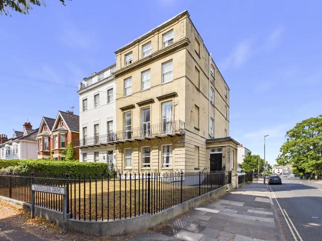 Devonshire House, 89 Bath Road, Cheltenham, Gloucestershire GL53, Studio to rent, £725 pcm | PrimeLocation