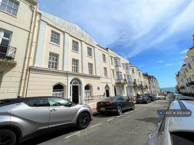 Devonshire Place, Brighton, BN2 1 bed flat to rent £1,450 pcm £335 pw