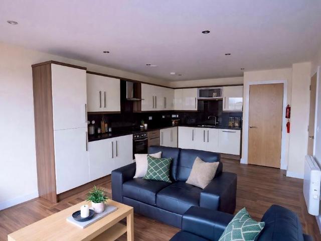 Devonshire Point 4 bed apartment to rent £1,907 pcm £440 pw