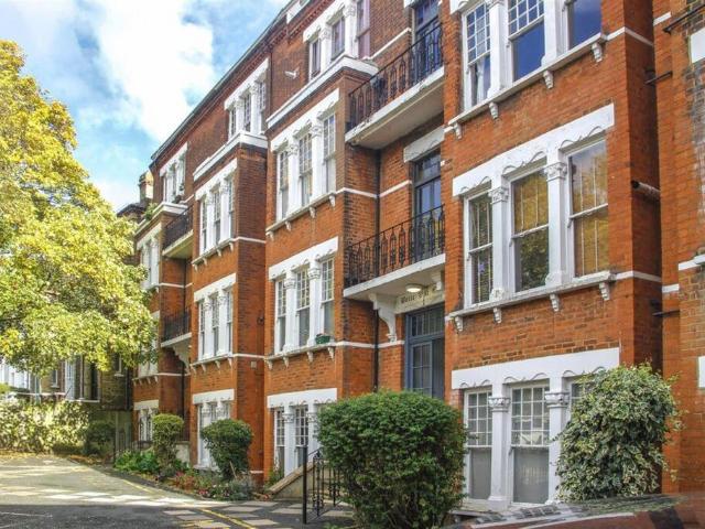 Devonshire Road, Forest Hill, SE23 2 bed flat to rent £2,000 pcm £462 pw
