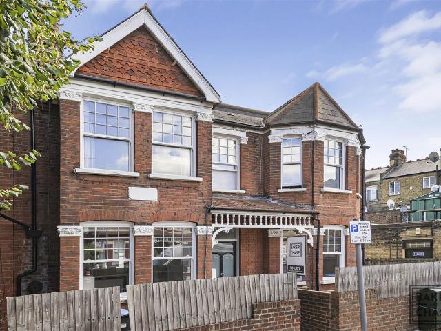 Devonshire Road, London N13, 4 bed flat to rent, £2,500 pcm | PrimeLocation