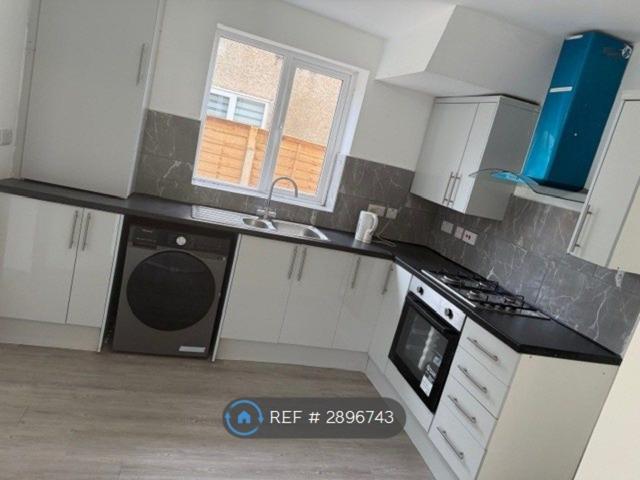 Devonshire Road, Manchester M46, 5 bed semi detached house to rent, £1,950 pcm | PrimeLocation