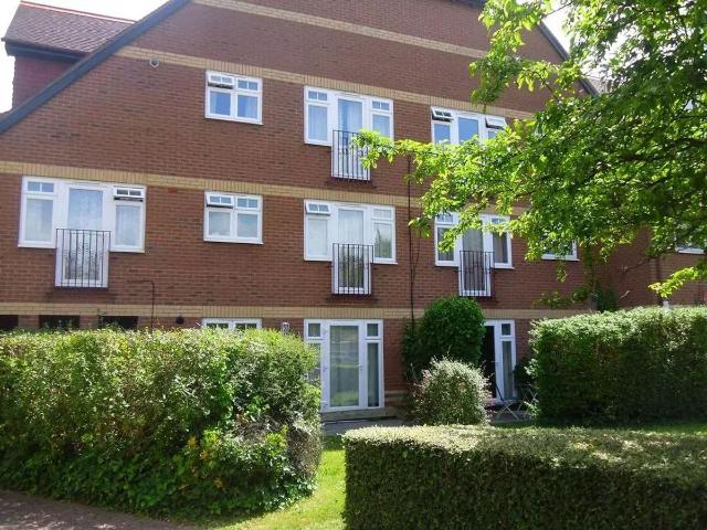 Devonshire Road, Sutton SM2, 1 bed flat to rent, £1,400 pcm | PrimeLocation