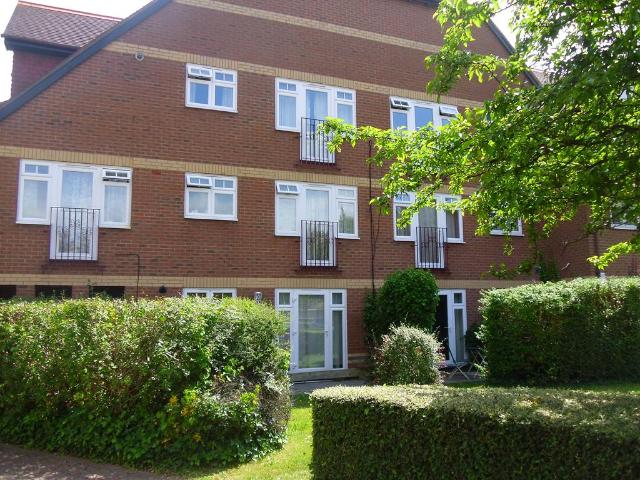 Devonshire Road, Sutton SM2 1 bed flat to rent £1,400 pcm £323 pw