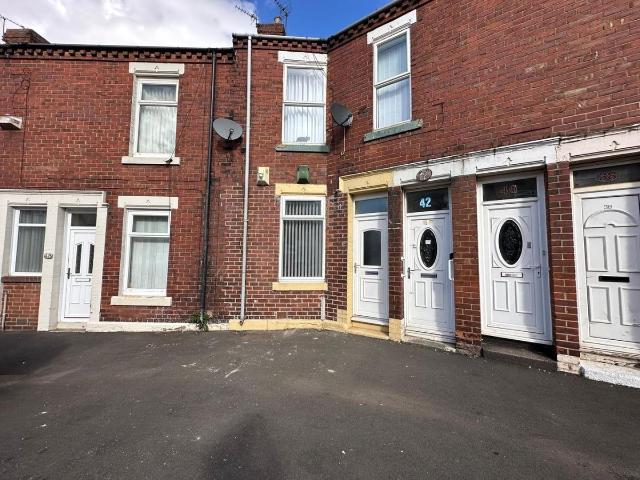 Devonshire Street, South Shields NE33, 2 bed flat to rent, £600 pcm | PrimeLocation