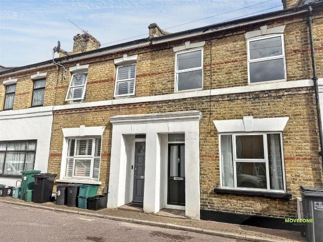 Devonshire Square, Bromley BR2, 2 bed property to rent, £1,800 pcm | PrimeLocation