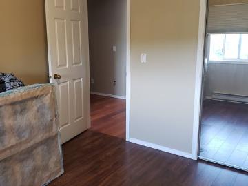 Dezeray Harvey Has a House