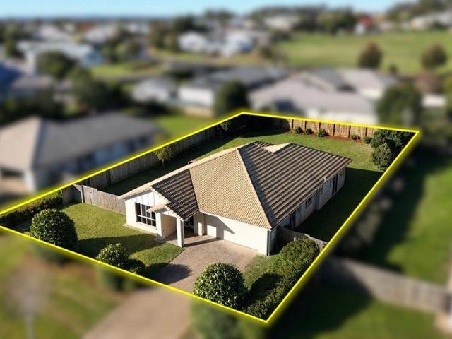 DHA LEASE OPPORTUNITY MAKES PERFECT SET AND FORGET INVESTMENT PROPERTY OR FUTURE HOME