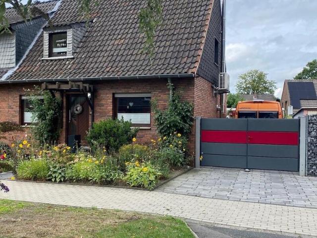 DHH Doppelhaushälfte Marl ruhige Lage Garage Klima Solar