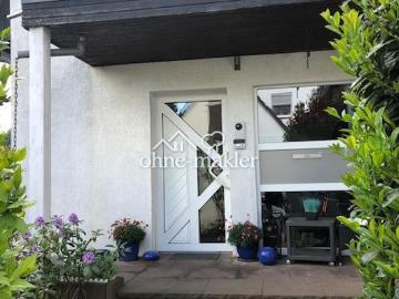 House for sale in Misburg - Garten, Parkplatz