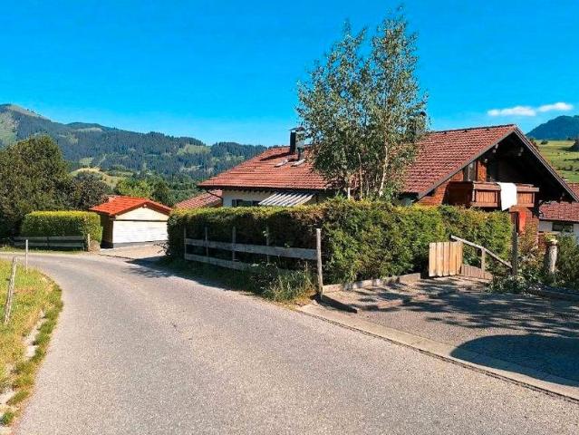 DHH mit Einliegerwohnung in Wertach