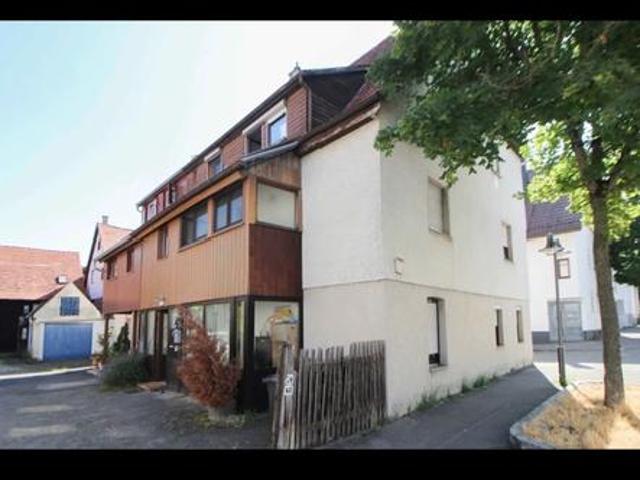 DHH mit Garten, Garage und anteilige Scheune in Weilimdorf