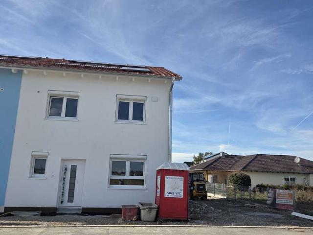 DHH mit 157 m² in Graben ab 01.02.27