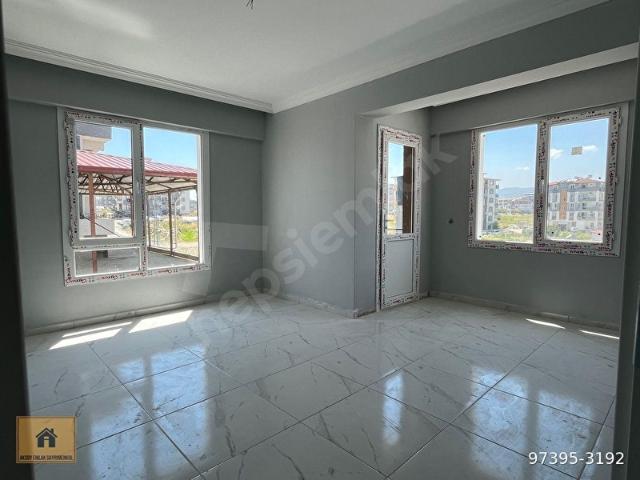 DİAMOND SİTESİ CİVARI SATILIK 3+1 110M2 3.KAT YERDEN ISITMALI GÜNEY+BATI CEPHELİ SIFIR ARAKAT DAİRE