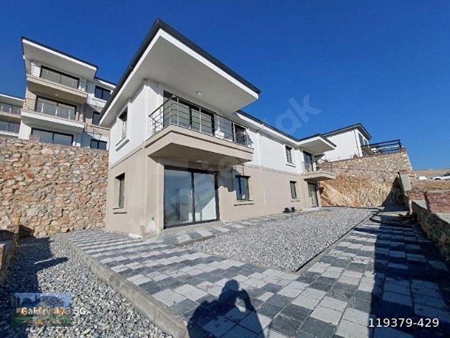 DİDİM AKBÜK'TE PANORAMİK DENİZ MANZARALI SATILIK 2+1 DAİRE