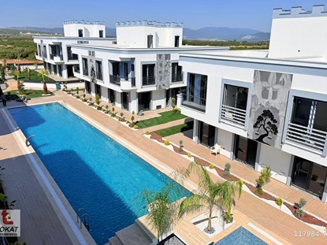DİDİM CUMHURİYET MAH. HAVUZLU SİTEDE 3+1 LÜKS SATILIK VİLLA