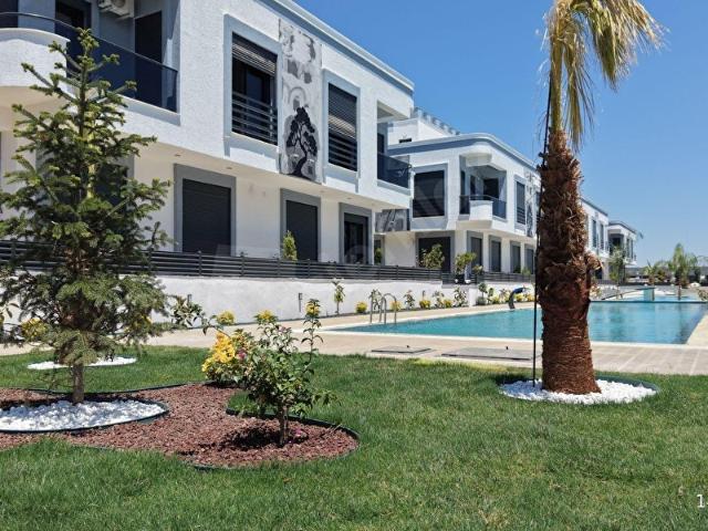 DİDİM'DE DENİZE YAKIN ÇİFT HAVUZLU COMPLEX SİTE İÇERİSİNDE VİLLA