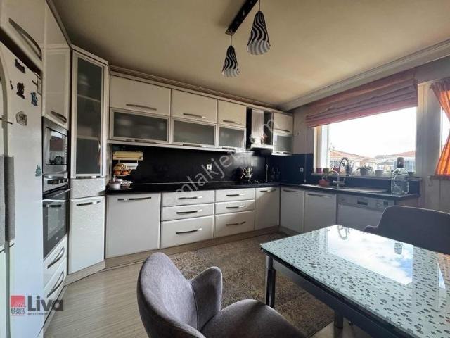 ▓diş Hastanesi İle Savaştepe Cd.arasında Tek Tapu İki Daire▓