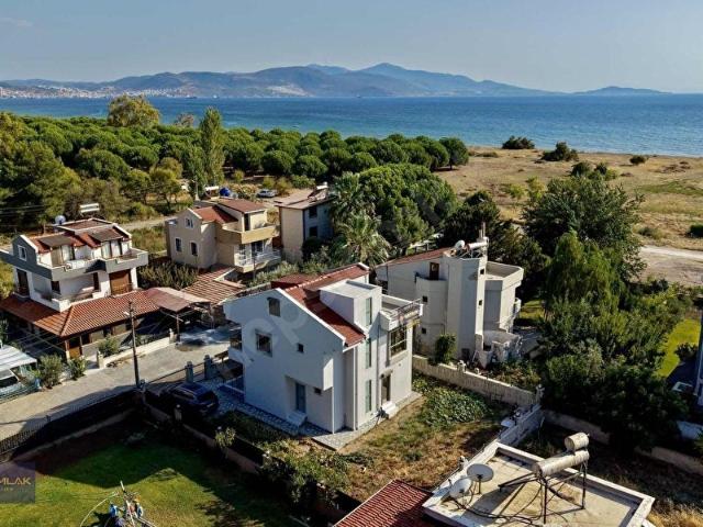 DİKİLİ KABAKUMDA 4+1 MÜSTAKİL DENİZE 2. PARSEL LÜKS VİLLA