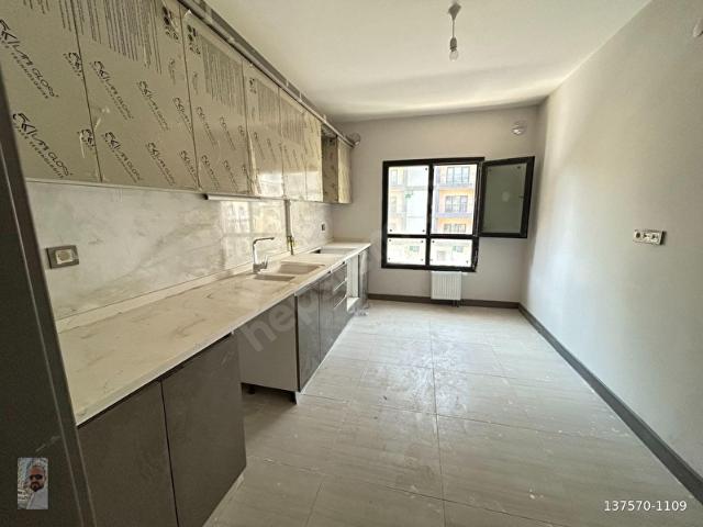 DİKMECE DE KOOPARATİF MARKET KARŞISINDA 7.ETAPTA 3+1 GÜNEY CEPHE ARAKAT DAİRE