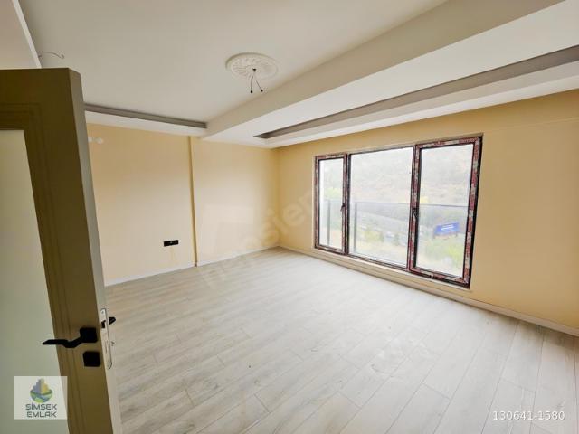 ŞİMŞEK'TEN AKPINAR MH ORMAN CEPHELİ KATTA 2+1+ KİLER SIFIR BİNA