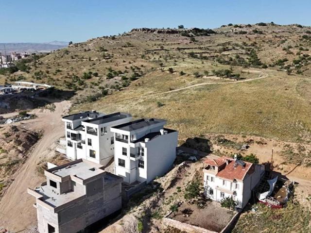 DİLŞAT ŞAHİN GAYRİMENKUL 15 TEMMUZDA 6+1515 M2 ULTRA LÜKS VİLLA