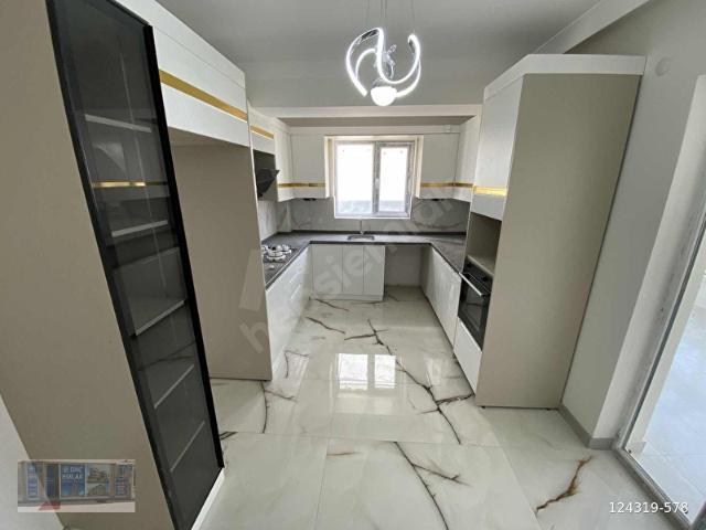 DİNÇ'TEN SATILIK GENİŞ ODA'LI ÇİFT BALKON'LU 3+1 DAİRE