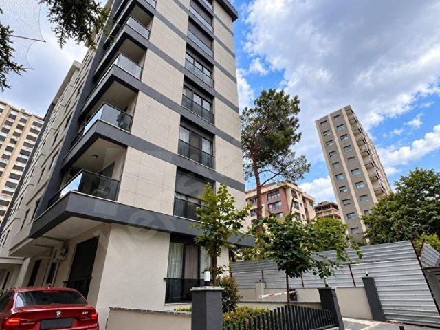 DİRECTTEN SUADİYE MARMARAYA 3 DK,EBEVEYN BANYOLU, OTOPARKLI, SIFIR 3+1