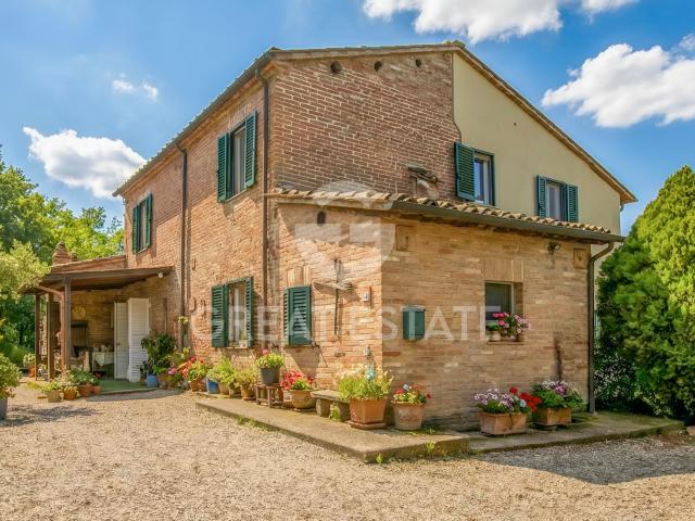 Dimora Poggio del Trasimeno 206m² Castiglione del Lago