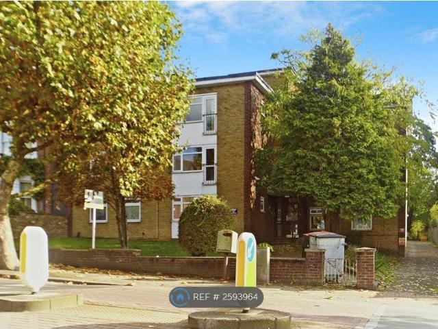 Dimsdale Lodge, London SW18, 3 bed flat to rent, £2,950 pcm | PrimeLocation