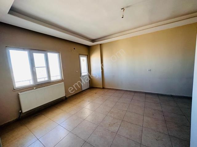 Dinç Emlaktan Satılık 2+1 Daire