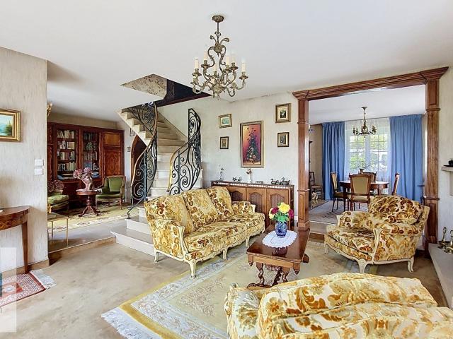 Dinan: Une adresse privilégiée à Dinan pour cette maison de. 156m² Dinan