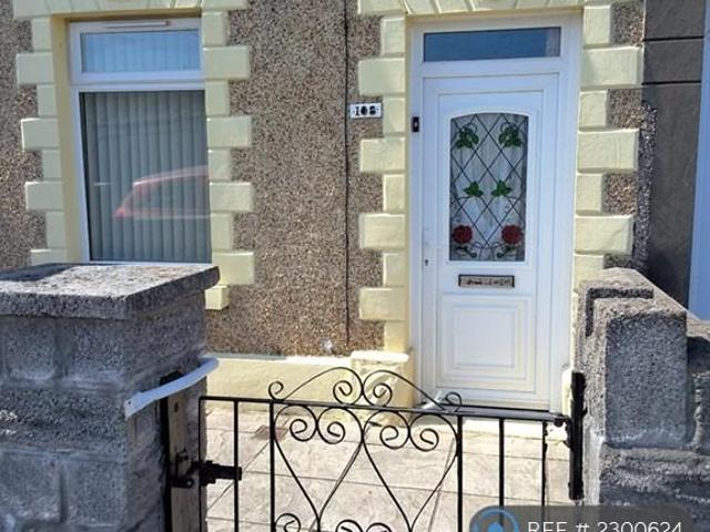 Dinas St, Swansea, SA6 2 bed terraced house to rent £825 pcm £190 pw