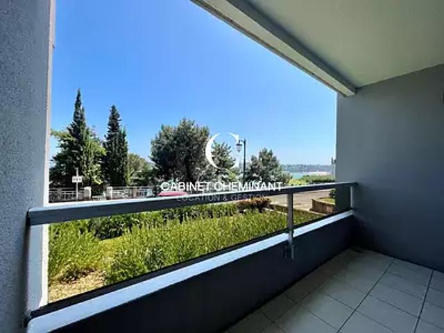 Dinard 35800 Location appartement 2 pièces t2 terrasse parking