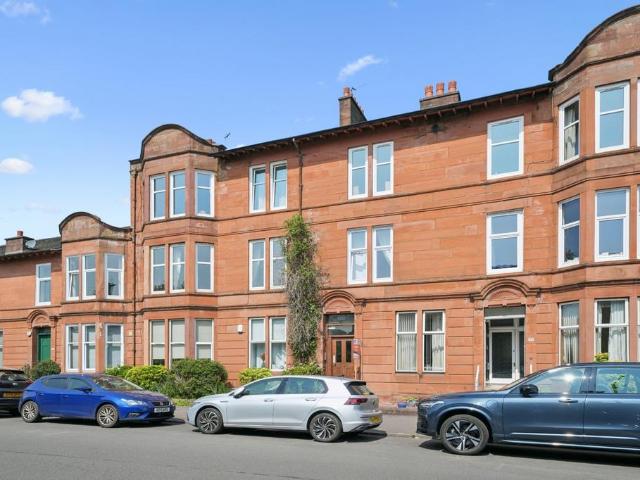 Dinmont Road, Shawlands, Glasgow, G41 2 bed flat to rent £1,395 pcm £322 pw
