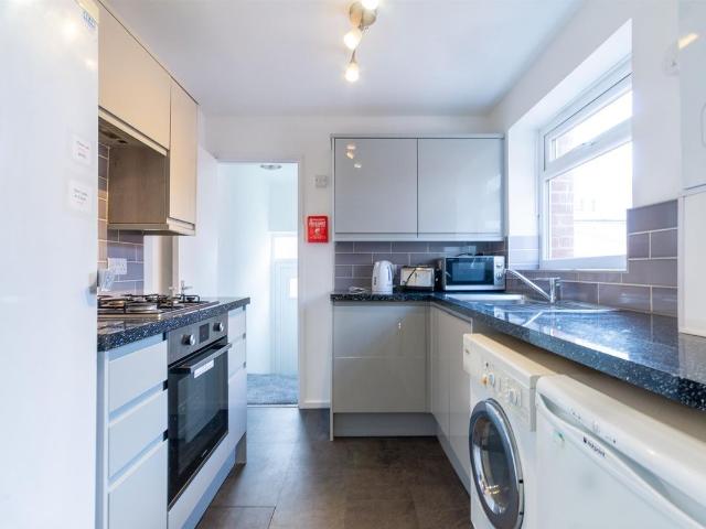 Dinsdale Road, Sandyford, Newcastle Upon Tyne NE2, 5 bed shared accommodation to rent, £2,879 pcm | PrimeLocation