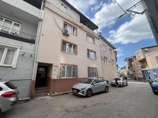 Dialog Altun'dan Alemdar'da 2+1 İçi Yenilenmiş Daire